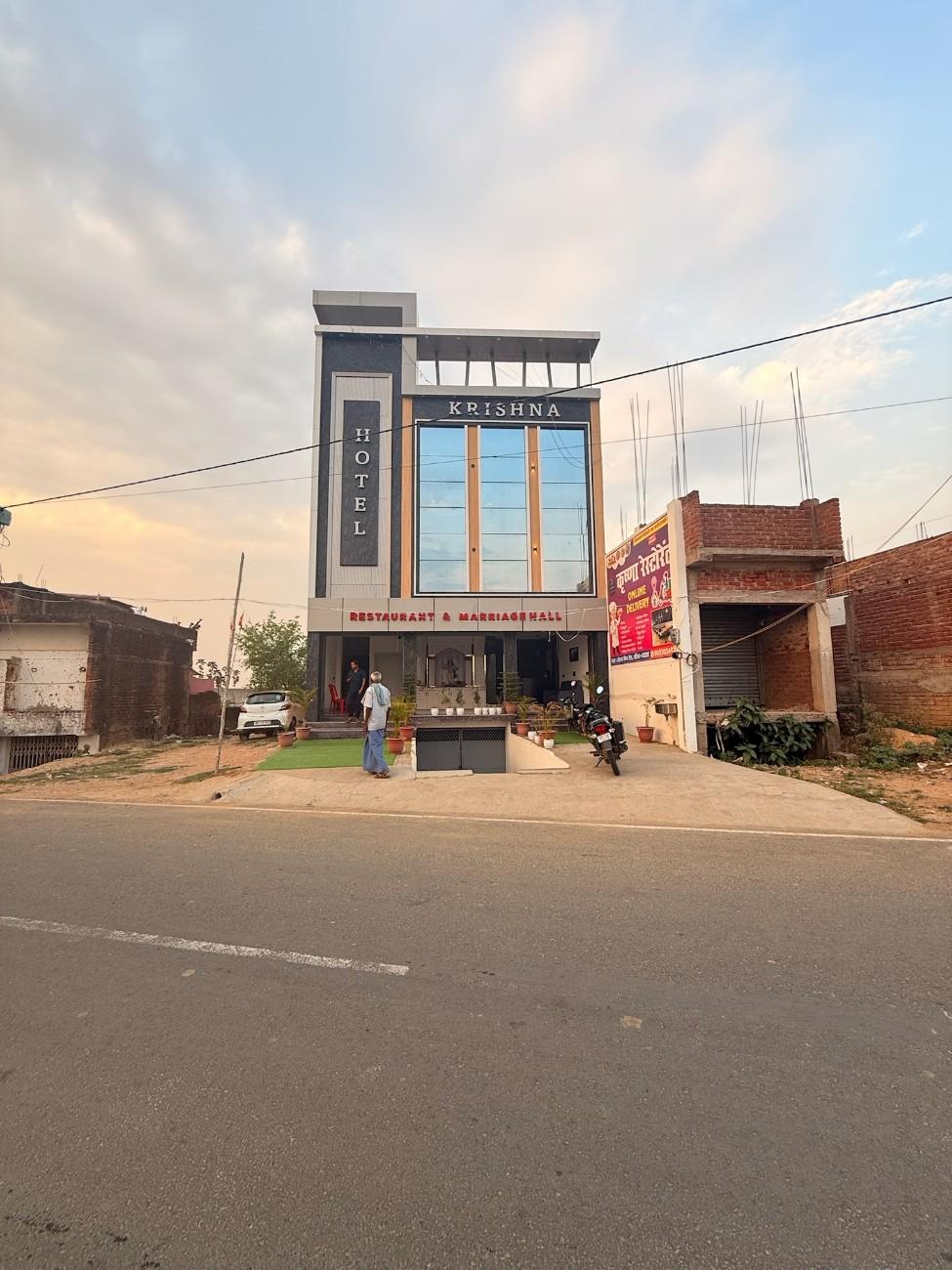 Krishna Hotel — Luxury Stay